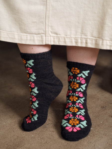 Breiboek - Kindred knits - Aleks Byrd - Laine Publishing (ENG)