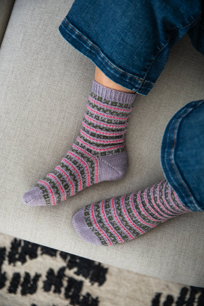 Breiboek - 52 weeks of Scrap Yarn: Projects for crafters - Laine (ENG)