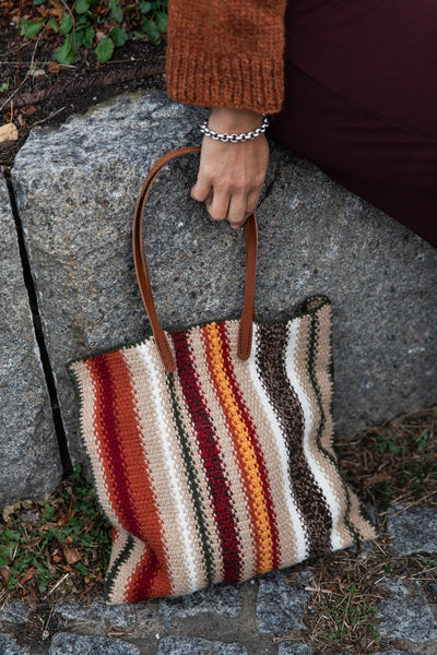 Breiboek - 52 weeks of Scrap Yarn: Projects for crafters - Laine (ENG)