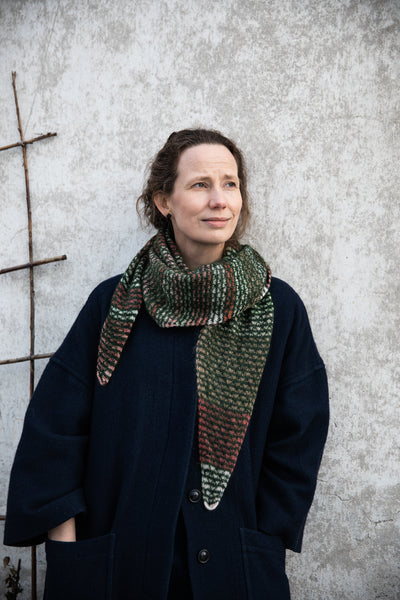 Breiboek - 52 weeks of Scrap Yarn: Projects for crafters - Laine (ENG)