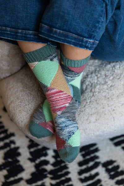 Breiboek - 52 weeks of Scrap Yarn: Projects for crafters - Laine (ENG)