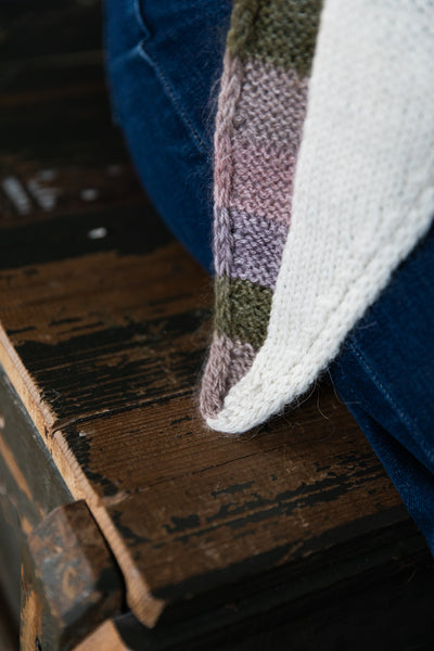 Breiboek - 52 weeks of Scrap Yarn: Projects for crafters - Laine (ENG)