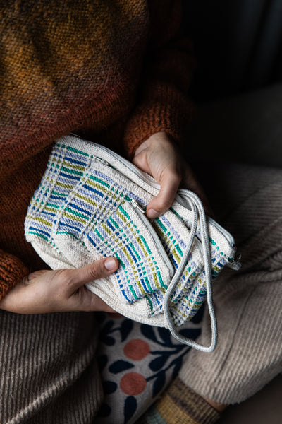 Breiboek - 52 weeks of Scrap Yarn: Projects for crafters - Laine (ENG)