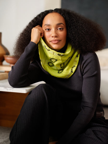 Breiboek - Beaded Colourwork: A Modern Approach to Knitting with Beads - Laine (ENG)