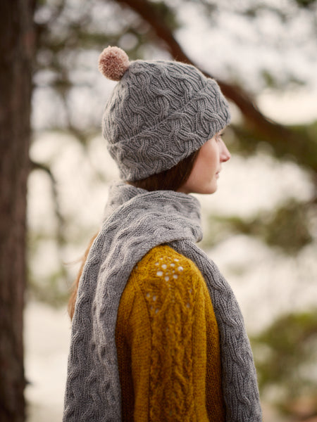 Breiboek - Entwined: Cables, Lace and knitted textures - Meiju Kallio  - Laine Publishing (ENG) (kopie)