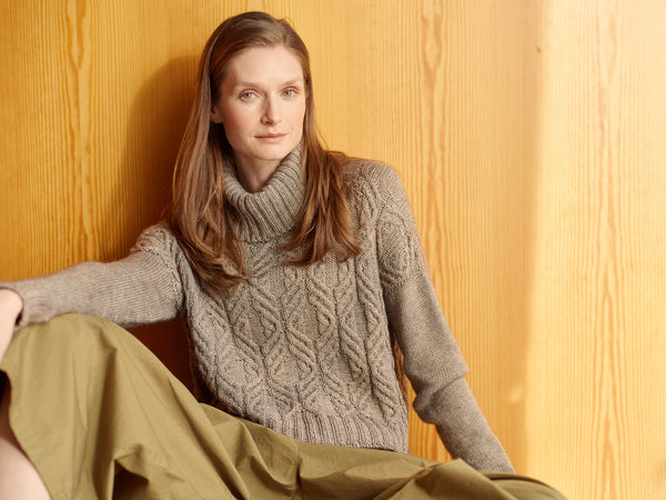 Breiboek - Entwined: Cables, Lace and knitted textures - Meiju Kallio  - Laine Publishing (ENG) (kopie)