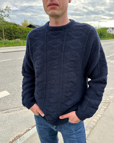 PetiteKnit - Esther Sweater Man