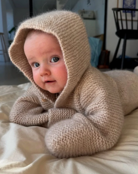 PetiteKnit - Selma's Sleep Suit